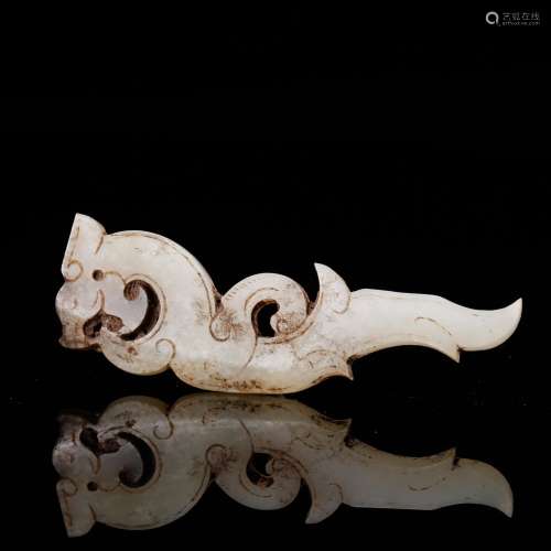 CHINESE ARCHAIC JADE PENDANT