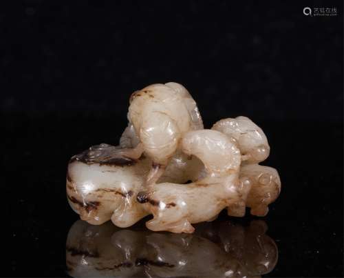 CHINESE QING DYNASTY JADE CARVED RAM GROUP