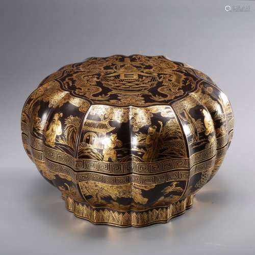 CHINESE GILT LACQUER COVER BOX