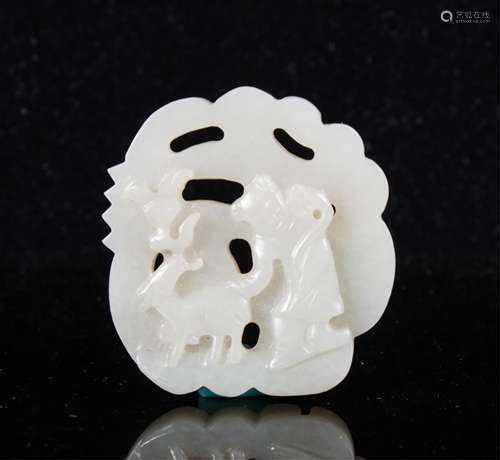 CHINESE WHITE JADE PENDANT