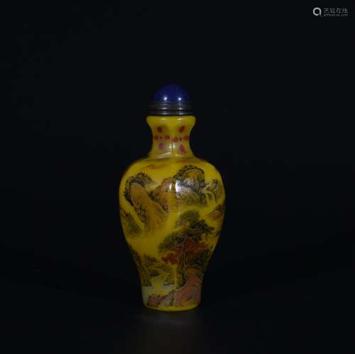 Yongzheng Mark, A Painted Snuff Bottle