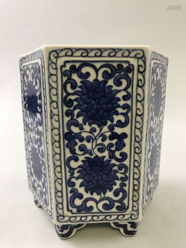 Qianlong Mark, A Blue And White Hexagonal Brushpot