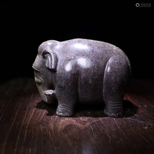 A HETIAN JADE CARVED ELEPHANT FIGURE