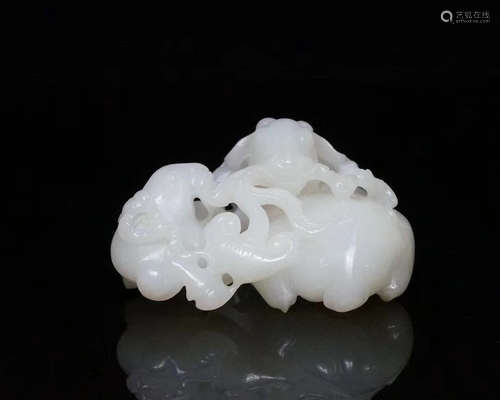 A HETIAN JADE SHEEP