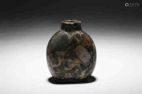 A Chinese Carved Stone Snuff Bottle