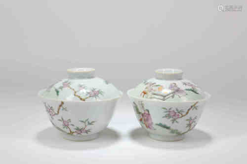 A Pair of Chinese Famille-Rose Porcelain Cups with Covers