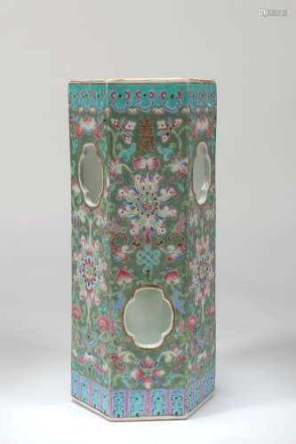 A Chinese Famille-Rose Porcelain Hat Stand