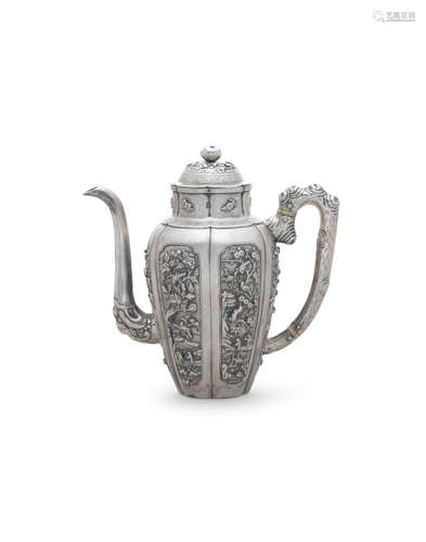 Incised Yue Youdian zao mark, 17th/18th century A fine silver slender baluster teapot and cover