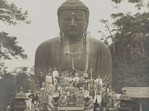 AN ALBUM WITH PHOTOS OF CHINE AND JAPAN, CA. 1900