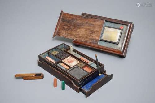 A CHINESE CALLIGRAPHY OR ARTIST'S SET IN WOODEN BOX CONTAINING VARIOUS SEALS, AN INK STONE AND MORE, 19/20TH C.