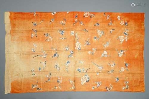 A COLLECTION OF CHINESE SILK EMBROIDERIES, 18/19TH C.