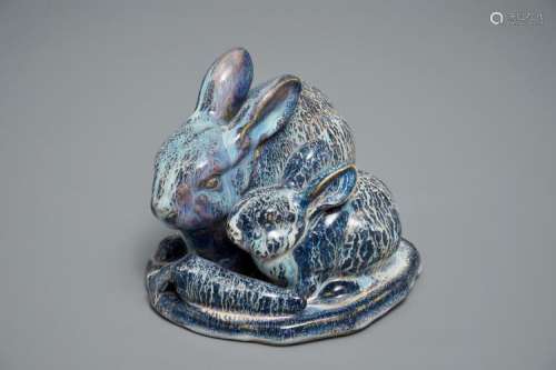 A CHINESE SHIWAN FLAMBÉ GROUP OF TWO RABBITS, 1ST HALF 20TH C.