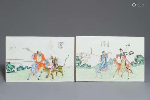 A PAIR OF FINE CHINESE FAMILLE ROSE PLAQUES WITH IMMORTALS RIDING THEIR ANIMAL, 19/20TH C.