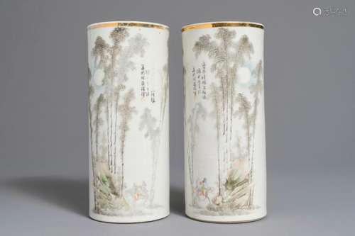 A PAIR OF CHINESE QIANJIANG CAI LANDSCAPE HAT STANDS, 19/20TH C.