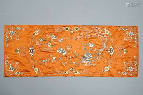 A CHINESE SILK EMBROIDERY WITH MANDARIN DUCKS AND A GROUP OF SMALLER EMBROIDERIES, 19/20TH C.