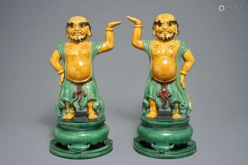 A PAIR OF LARGE CHINESE SANCAI FIGURES OF TEMPLE GUARDIANS, 19/20TH C.