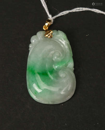 Hard jade buddha pendant with 14k buckle