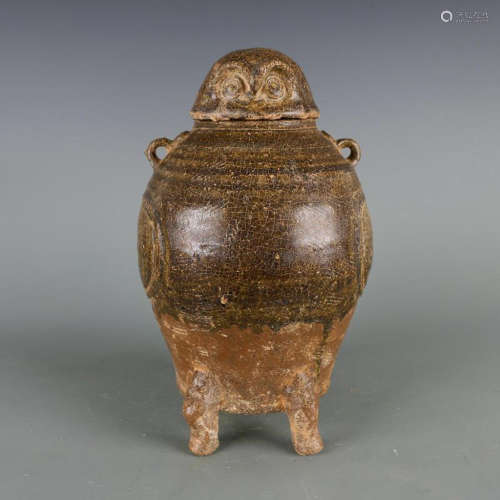 A CELADON-GLAZED JAR, the Western Jin Dynasty （265-316）