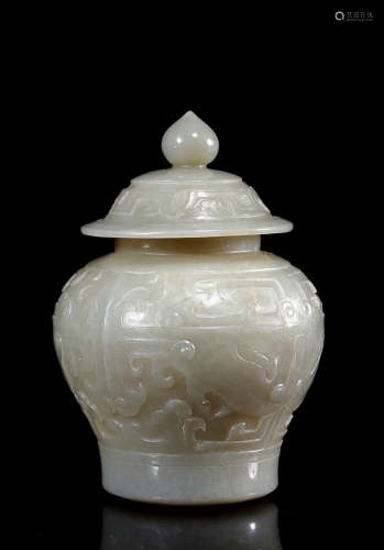 A HETIAN JADE HELMET-SHAPED JAR, QING DYNASTY