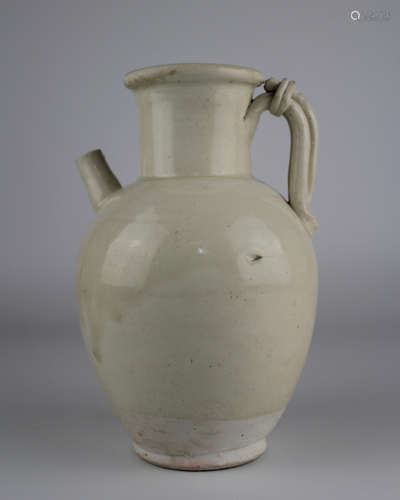 TANG A XINGYAO WHITE-GLAZED JAR