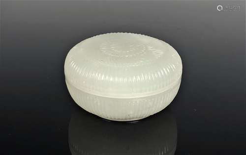 A Carved White Jade Box