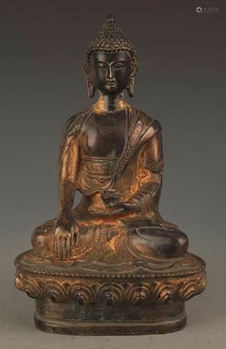 A FINE BRONZE TIBETAN BHAISAJYAGURU BUDDHA