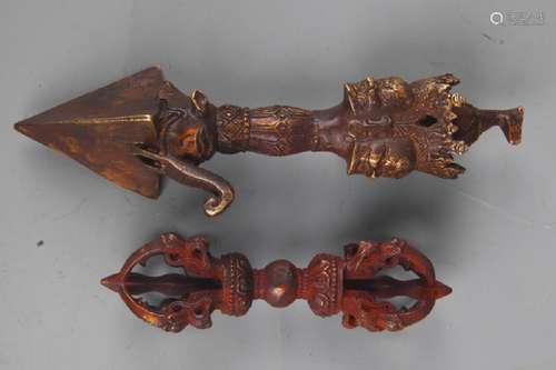 PAIR OF TIBETAN RELIGIOUS BRONZE VAJRA