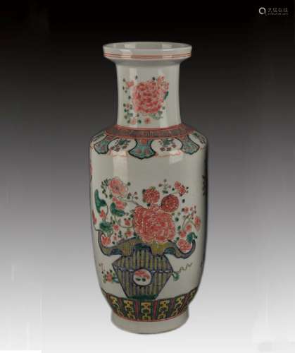 A TALL FAMILLE ROSE FLOWER PAINTED VASE