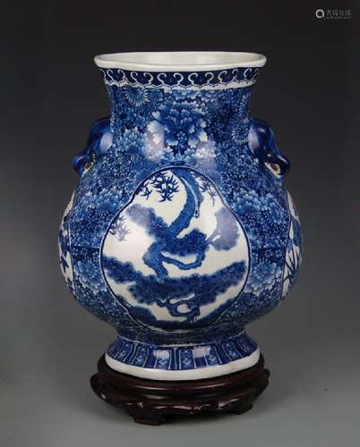 BLUE AND WHITE FLOWER PATTERN ELEPHANT EAR JAR