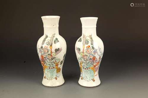 PAIR OF FAMILLE-ROSE STORY PAINTED GUAN YIN BOTTLE