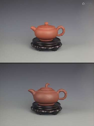 GROUP OF TWO FINELY MADE YI XING ZI SHA TEA POT