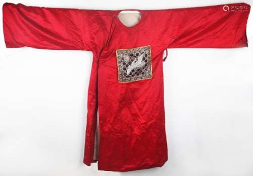A FINE RED COLOR ROYAL COURT ROBE
