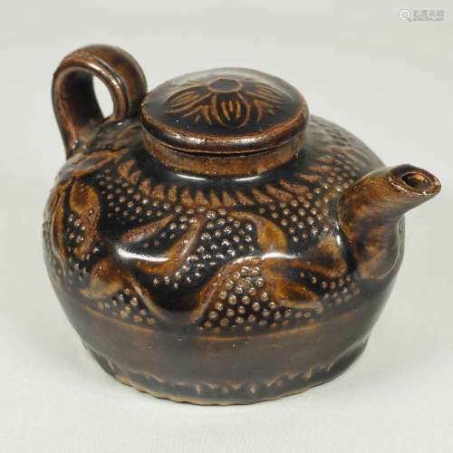 Lidded Ewer with Floral and Dotted Design, Song Dynasty