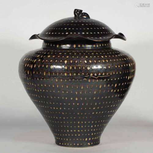 Jizhou Dotted Jar with Lid, Southern Song Dynasty