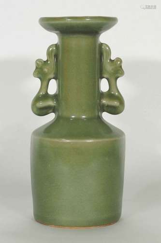 Longquan 'Kinuta' Mallet Vase, Southern Song Dynasty