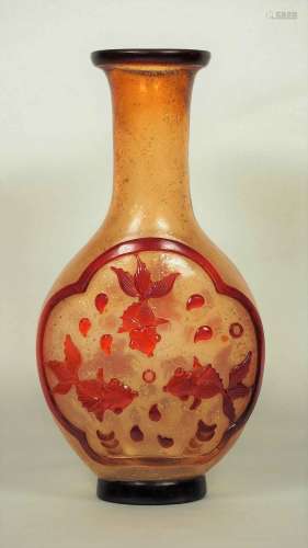 Liuli Beijing-Glass Vase with Gold Dust, Qianlong Mark, late Qing-Republic