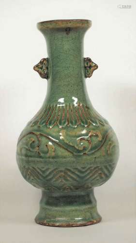 Vase With Leaf Scroll Design, Southern Song Dynasty