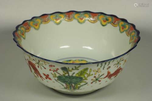 Lobed-Rim Bowl with Fishes in Pond, Kangxi Mark, late Qing