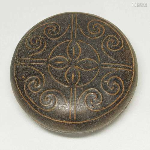 Round Box With Impressed Guri, Song Dynasty