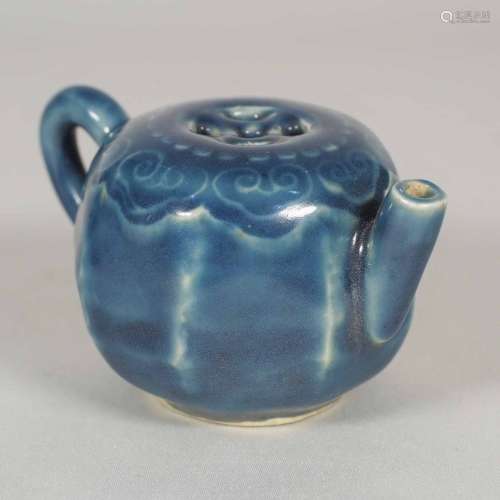 Blue Glaze Small Ewer, late Ming Dynasty