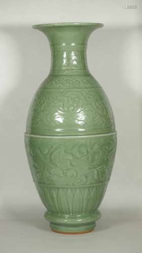 Massive Longquan Bottle Vase, Yuan-early Ming Dynasty