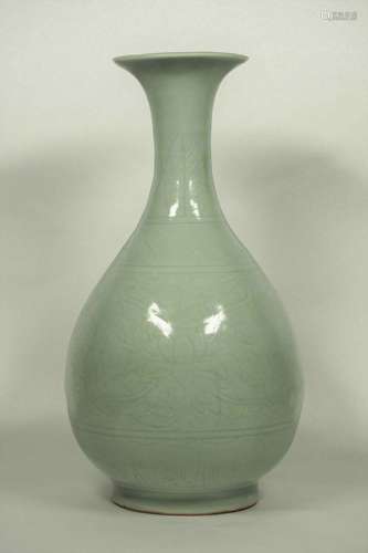 Longquan Yuhuchun Vase, Yuan-early Ming Dynasty