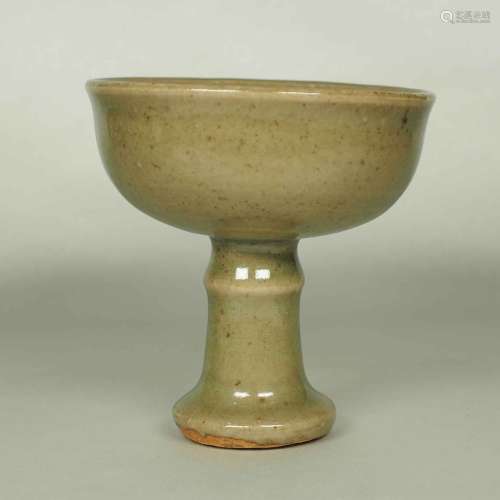 Celadon Stemcup with Incised Lotus Design, Yuan Dynasty