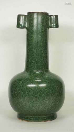 Xikou Long Neck Crackled Vase, early Southern Song Dynasty