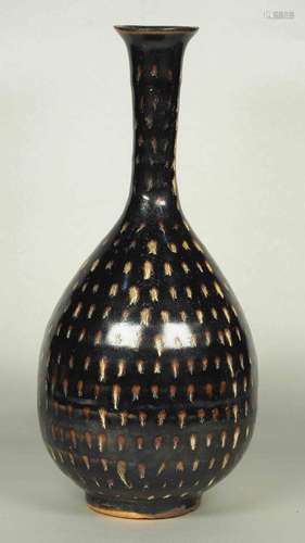 Jizhou Tortoise-Shell Long-Neck Vase, Southern Song Dynasty