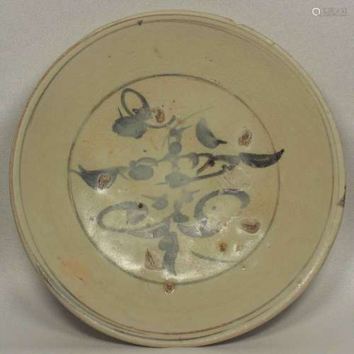 Plate with Floral Design, Annamese.