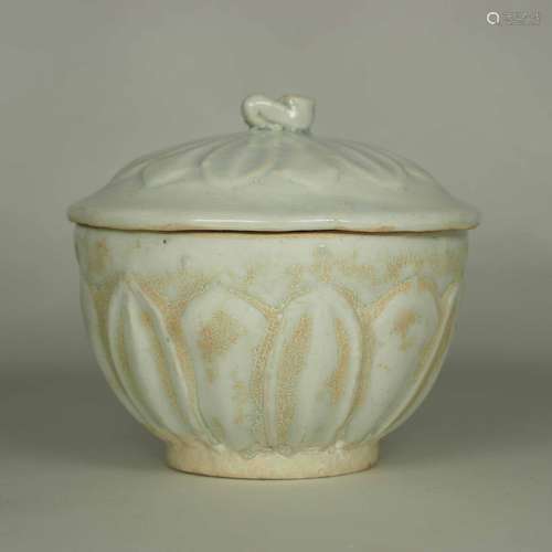 Qingbai Small Lidded Jar with Moulded Lotus, Song Dynasty