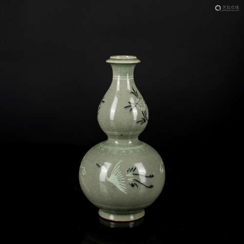 Korean Antique Pale Celadon Vase