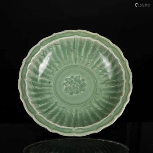 Chinese Antique Longquan Floral Dish