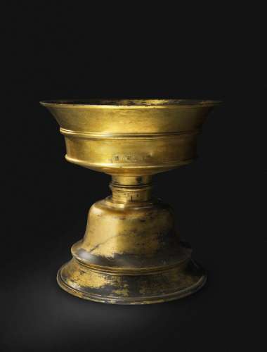 A MONUMENTAL GILT-BRONZE RITUAL BUTTER LAMP